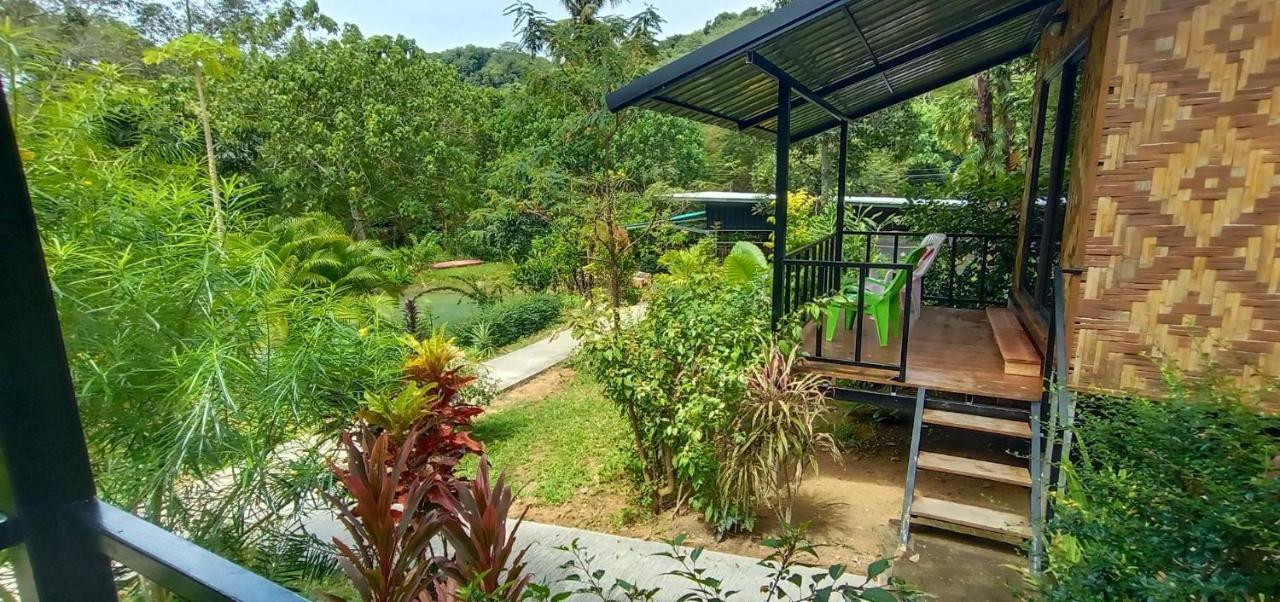 Bamboo Hut Bangalow Ко Моок Екстериор снимка